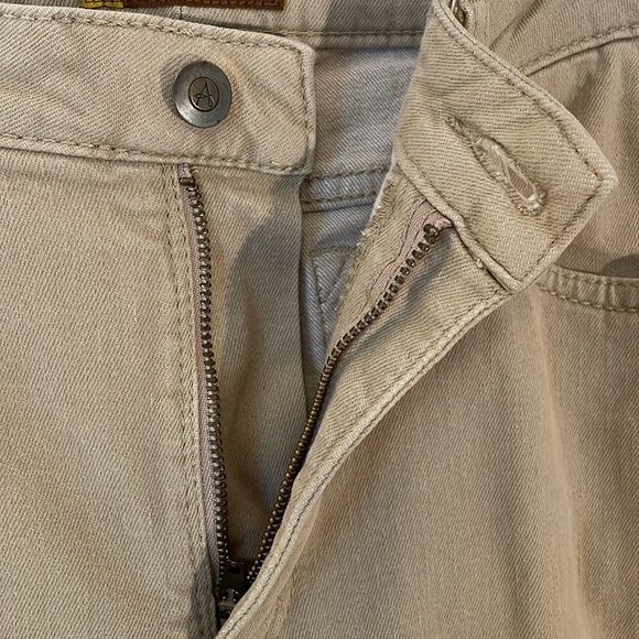 Aura by wrangler cotton khaki jeans 5 pocket size 12 regular. Regular rise. - Picture 7 of 13